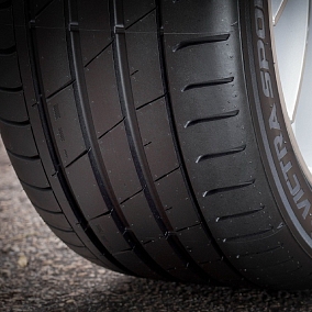Автошина 235/45 R21 101W XL MAXXIS Victra Sport EV