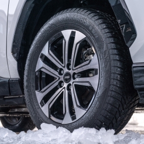 Snowproof 2 SUV